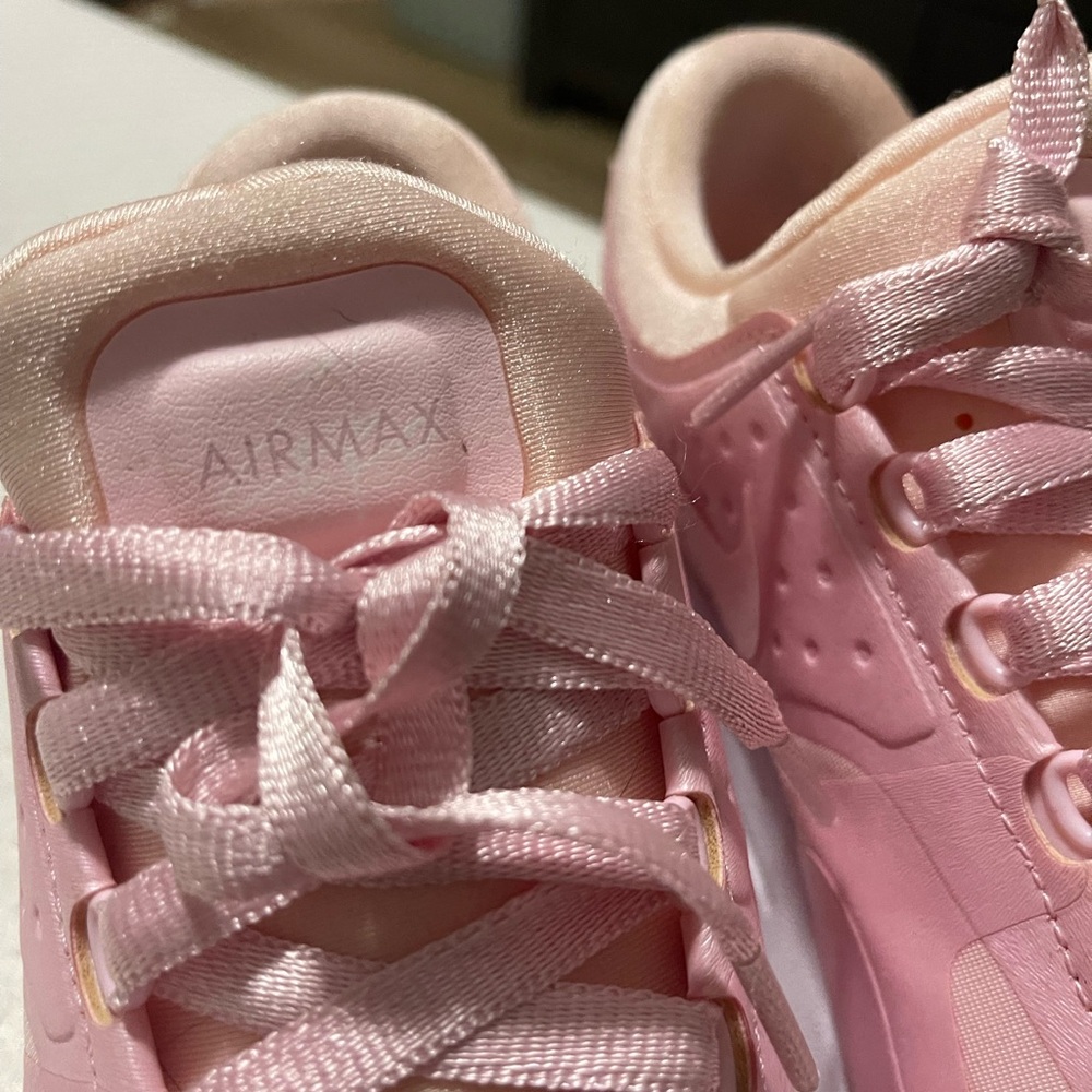 pink NIKE air max